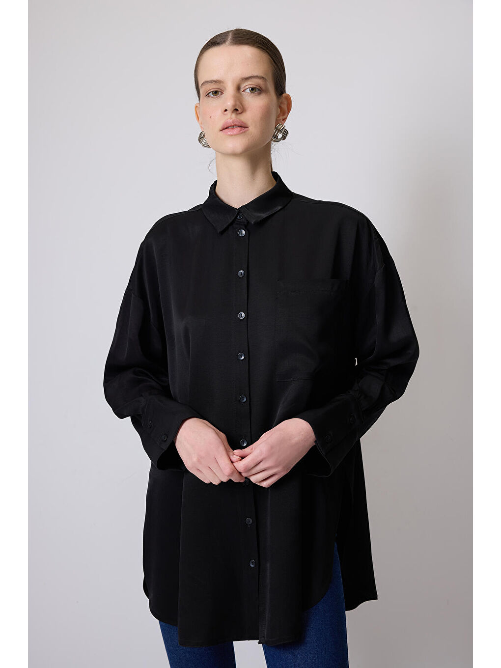 Siyah Relax Fit Gömlek-1