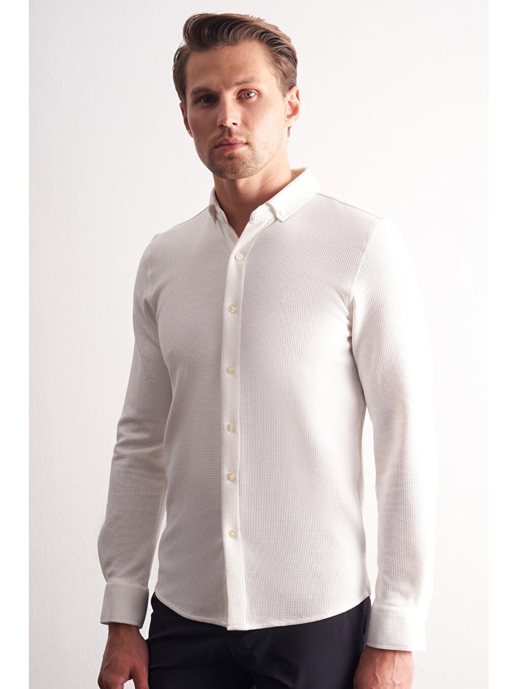 Ekru Uzun Kol Düğmeli Yaka  Pamuklu Slim Fit Gömlek 1004255267