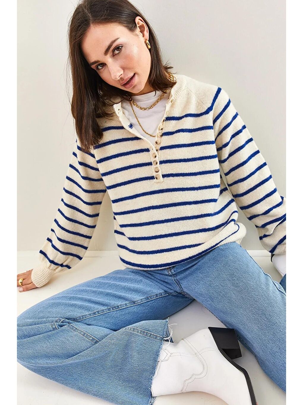 Bej Kadın Yakası İlikli Balıkçı Yaka Çizgili Triko Kazak-4