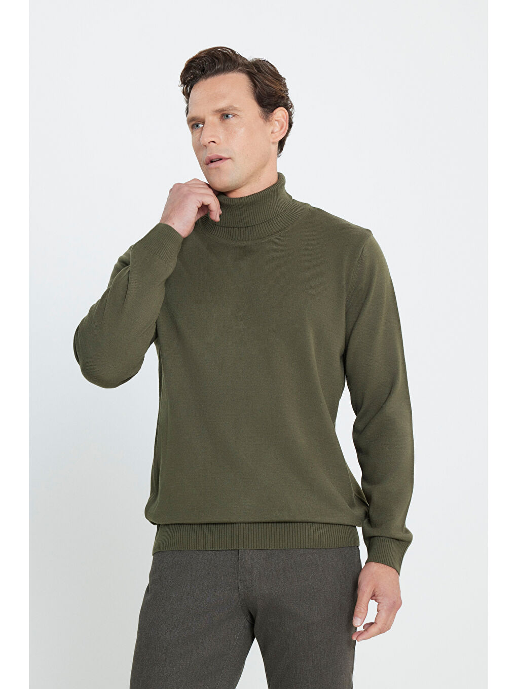 Erkek Haki Tüylenme Yapmayan Anti Pilling Özellikli Standart Fit Tam Balıkçı Yaka Triko-2