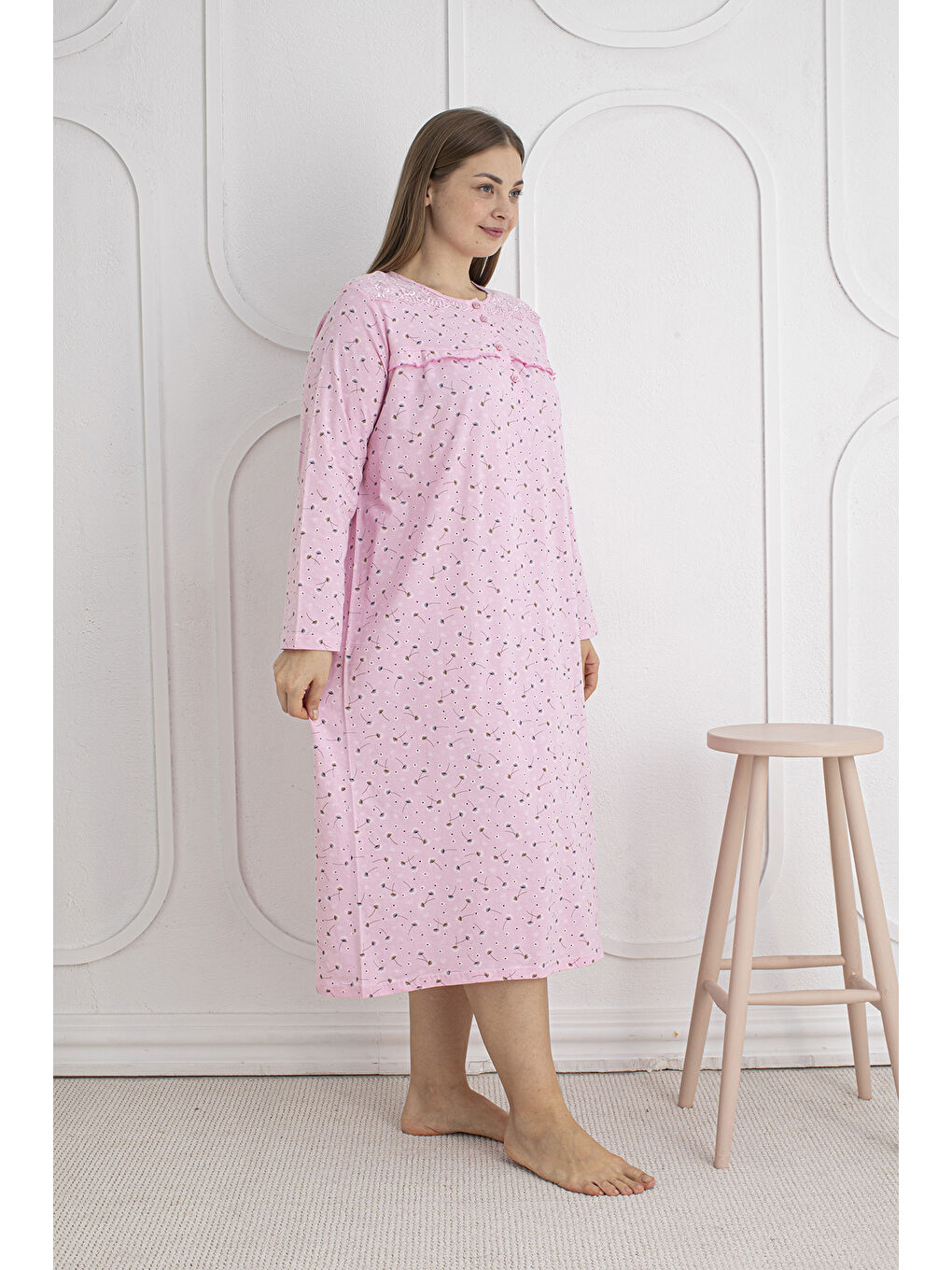 Pembe %100 Pamuklu Mevsimlik Kumaş Uzun Kol Büyük Beden Anne Geceliği 1525-2