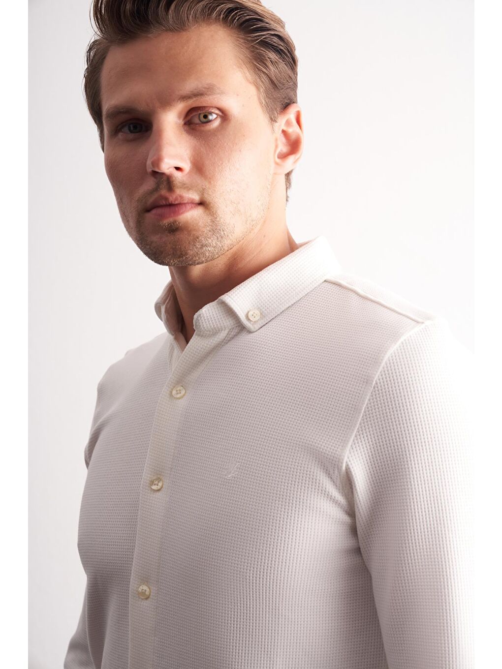 Ekru Uzun Kol Düğmeli Yaka  Pamuklu Slim Fit Gömlek 1004255267-3