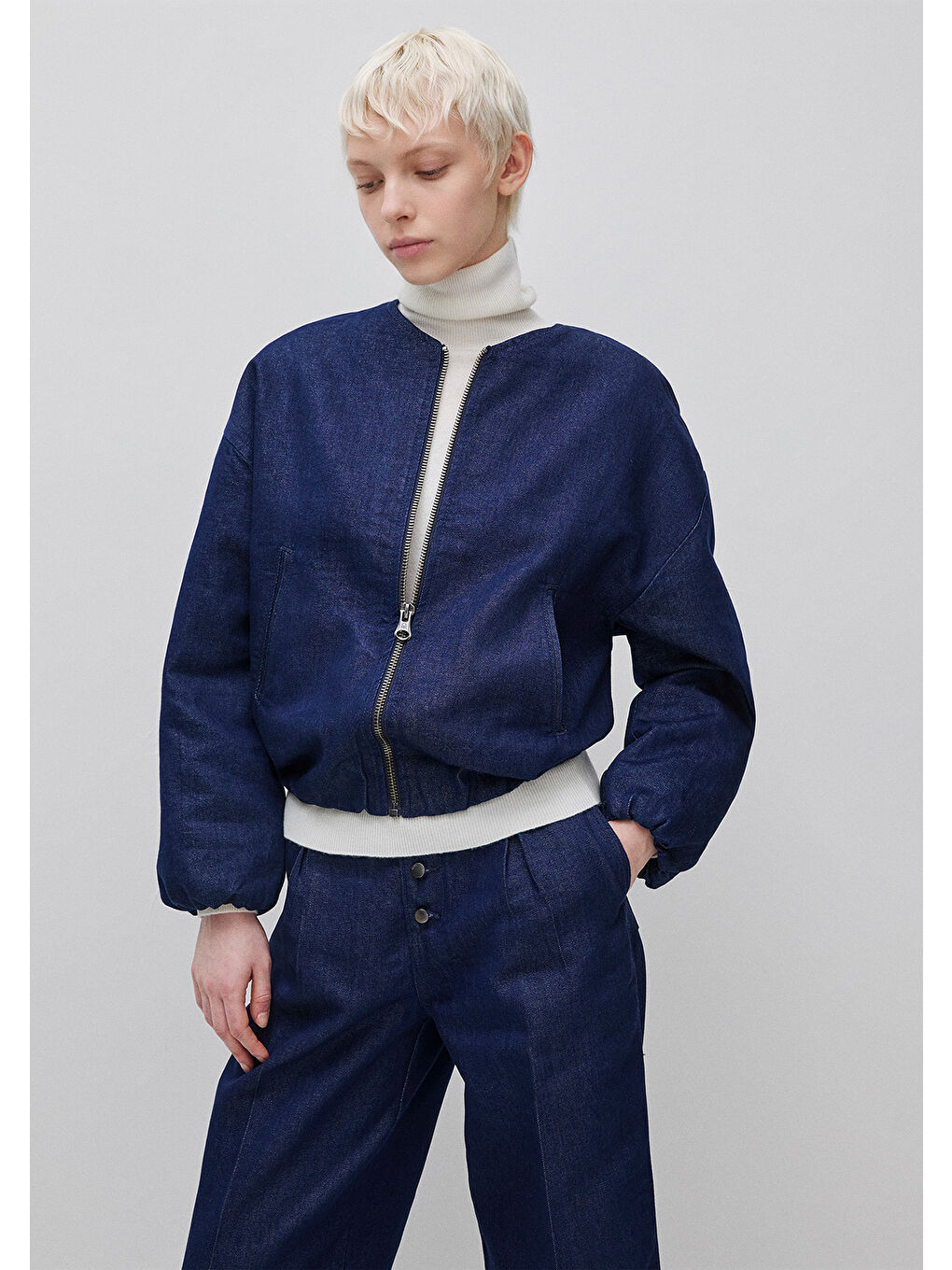 Kadın Lacivert Pamuk Karışımlı Büzgülü Oversize Denim Bomber Ceket