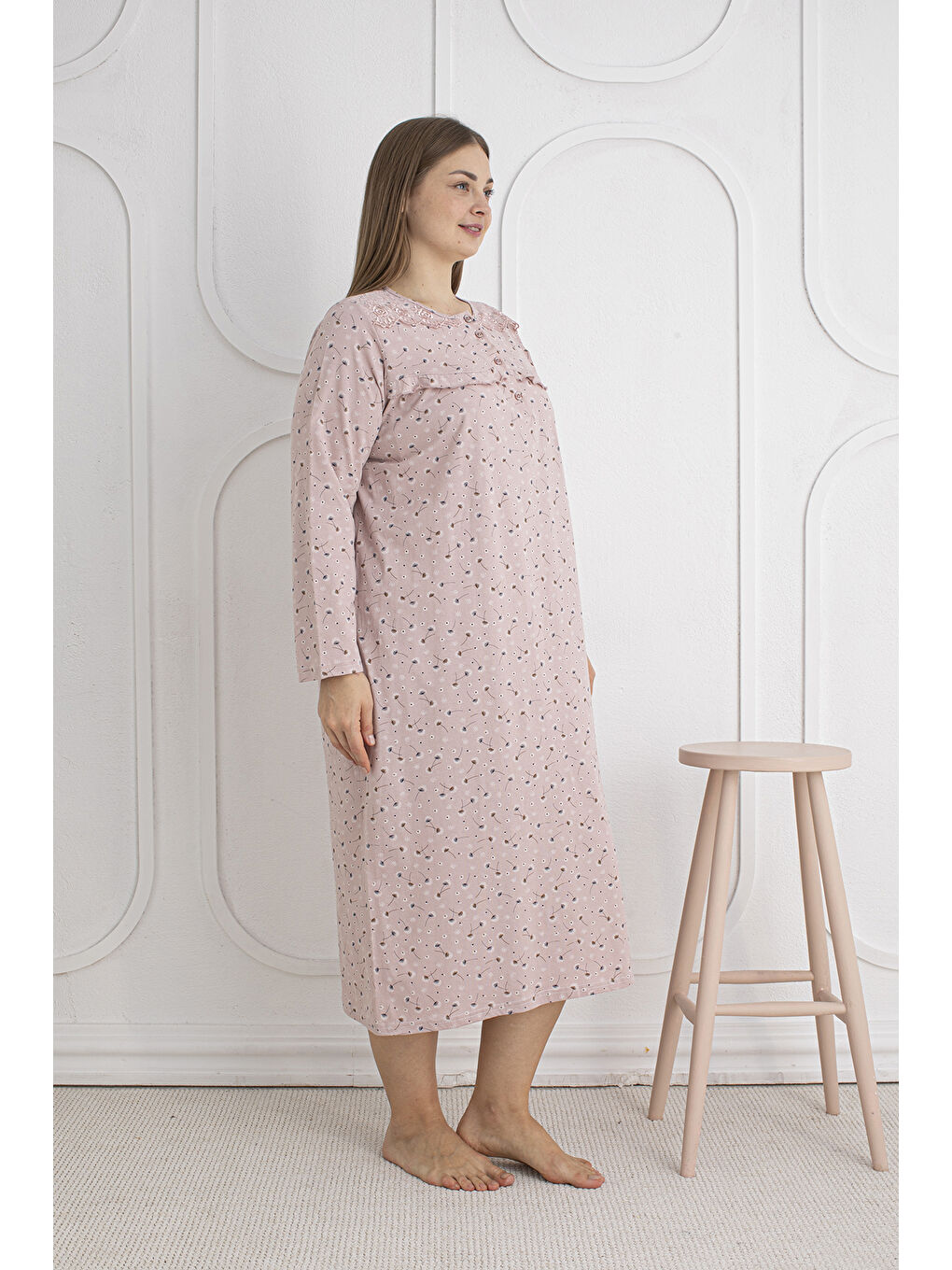 Pembe %100 Pamuklu Mevsimlik Kumaş Uzun Kol Büyük Beden Anne Geceliği 1525-2