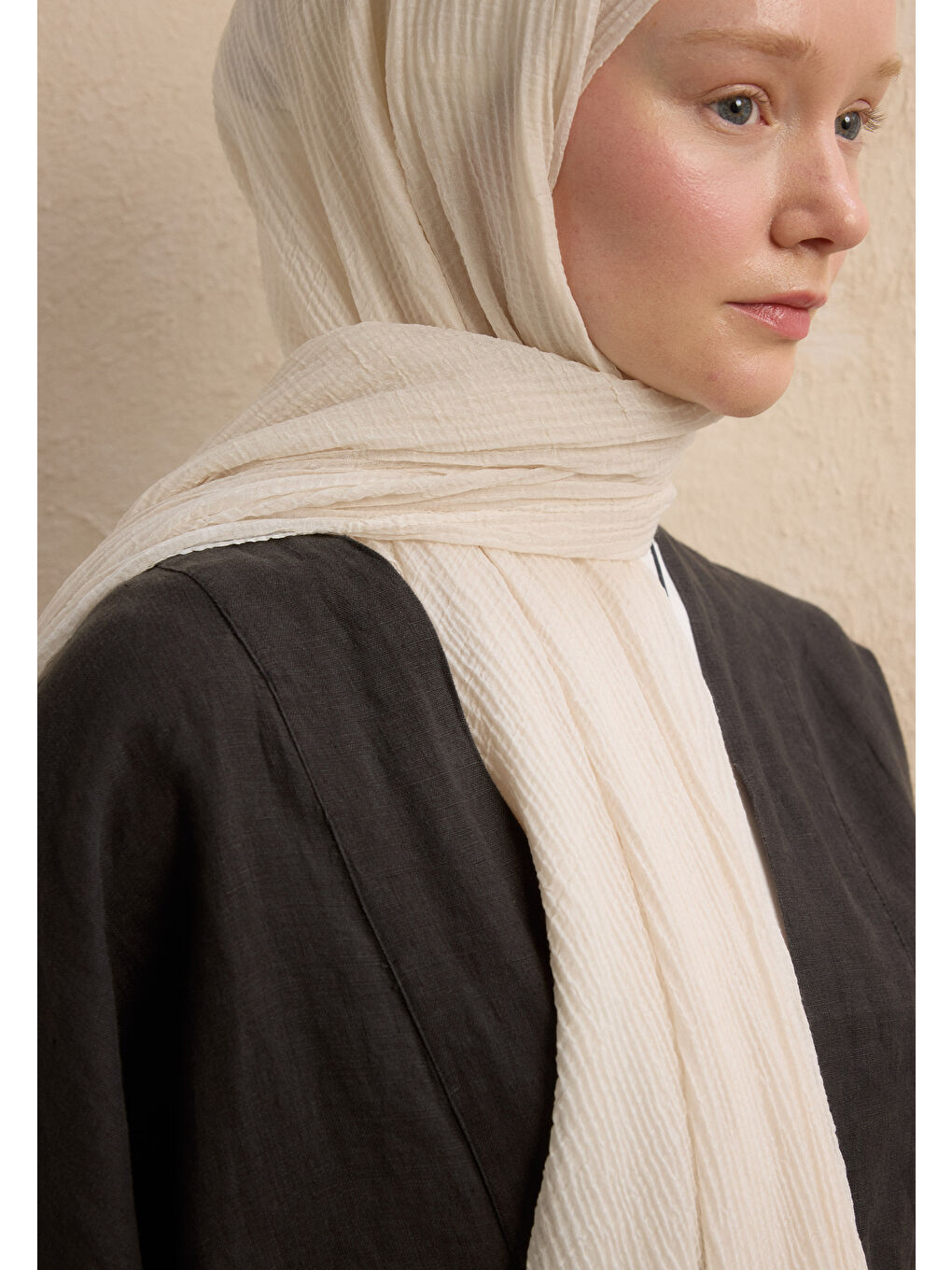 Beyaz Modal Krinkıl Şal İnci-3