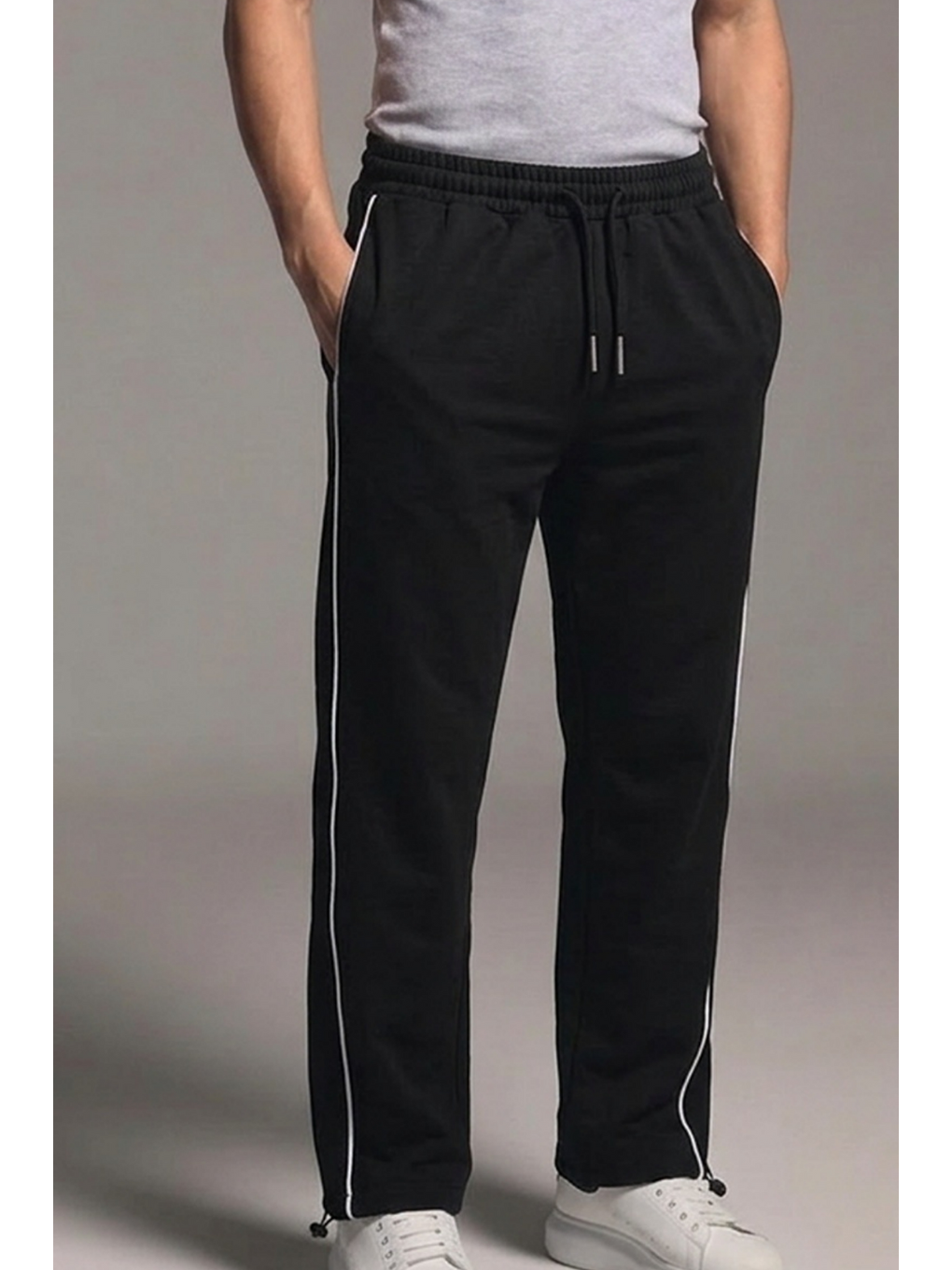 Erkek Beli Lastikli Siyah Relaxed Eşofman Altı-4