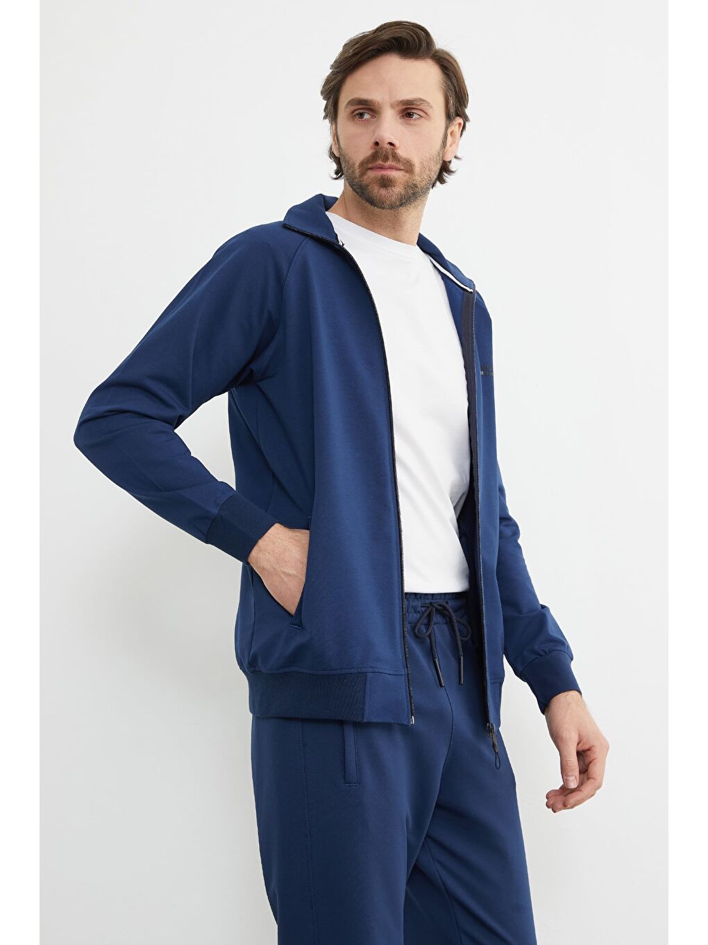 Lacivert Yazı Kabartmalı Fermuarlı Eşofman Takımı-1