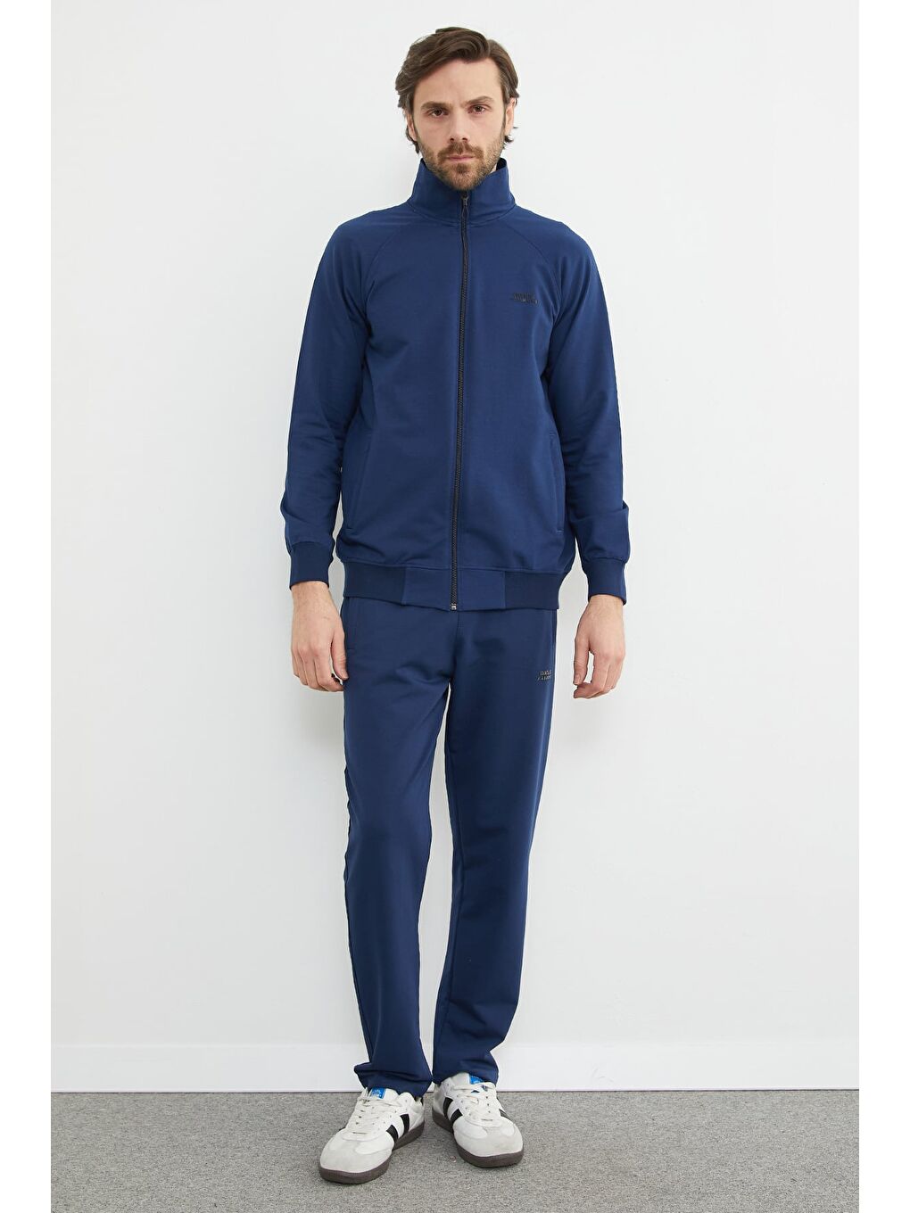 Lacivert Yazı Kabartmalı Fermuarlı Eşofman Takımı-4