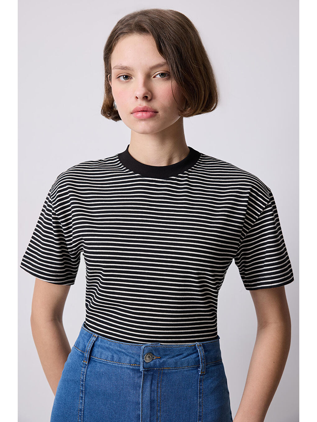 Siyah Çizgili Basic T-Shirt-2