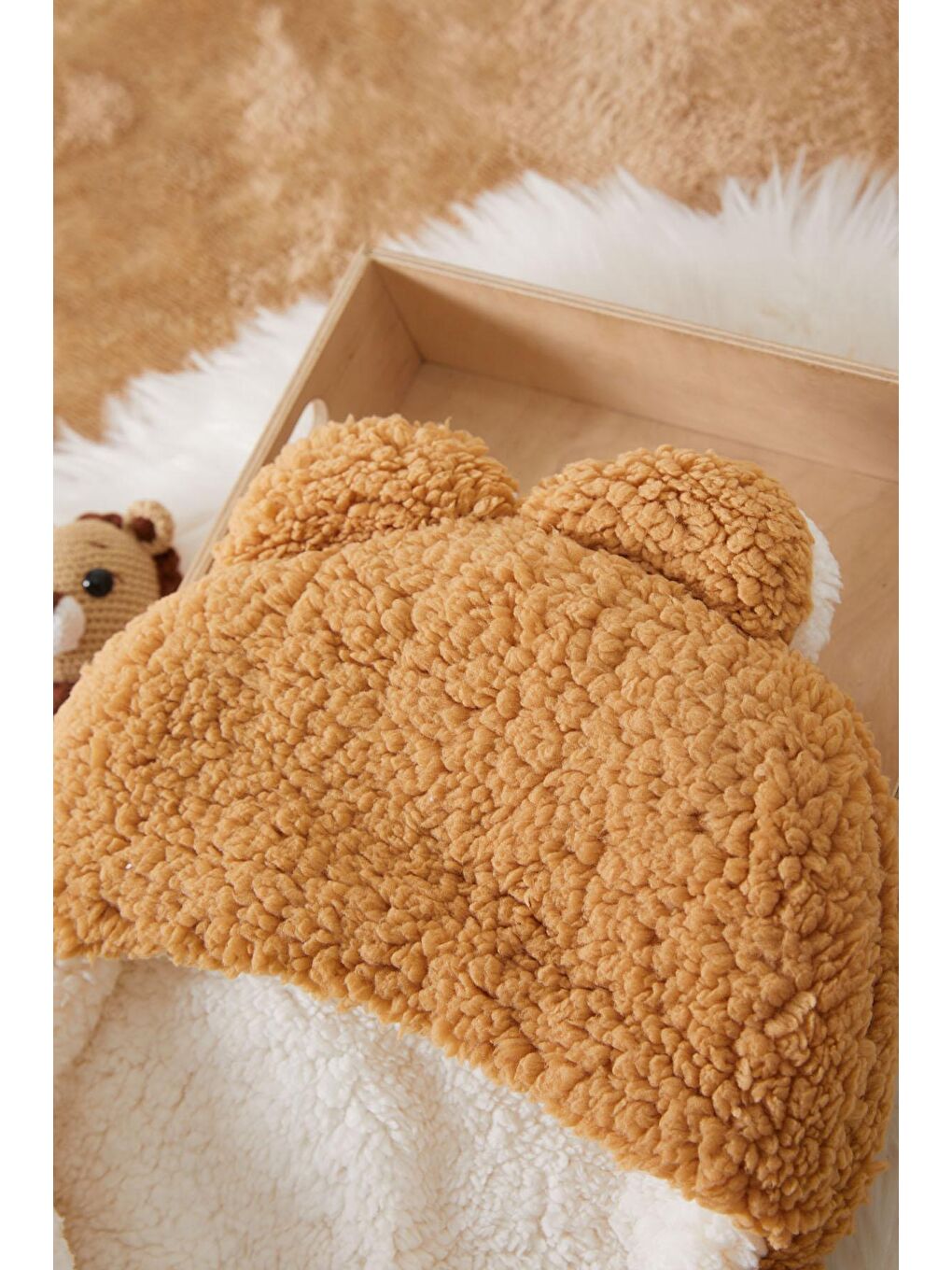 Kahverengi Kulaklı Pelüş Bebek Kundak 17487-4