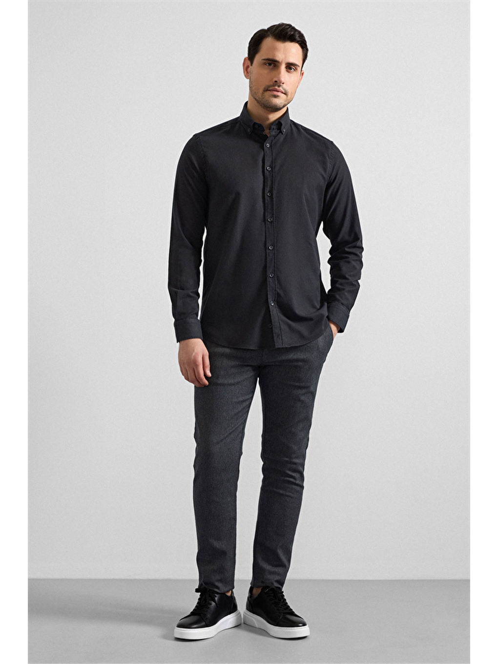 Siyah Regular Düğmeli Yaka Düz Cepsiz Casual Gömlek-5