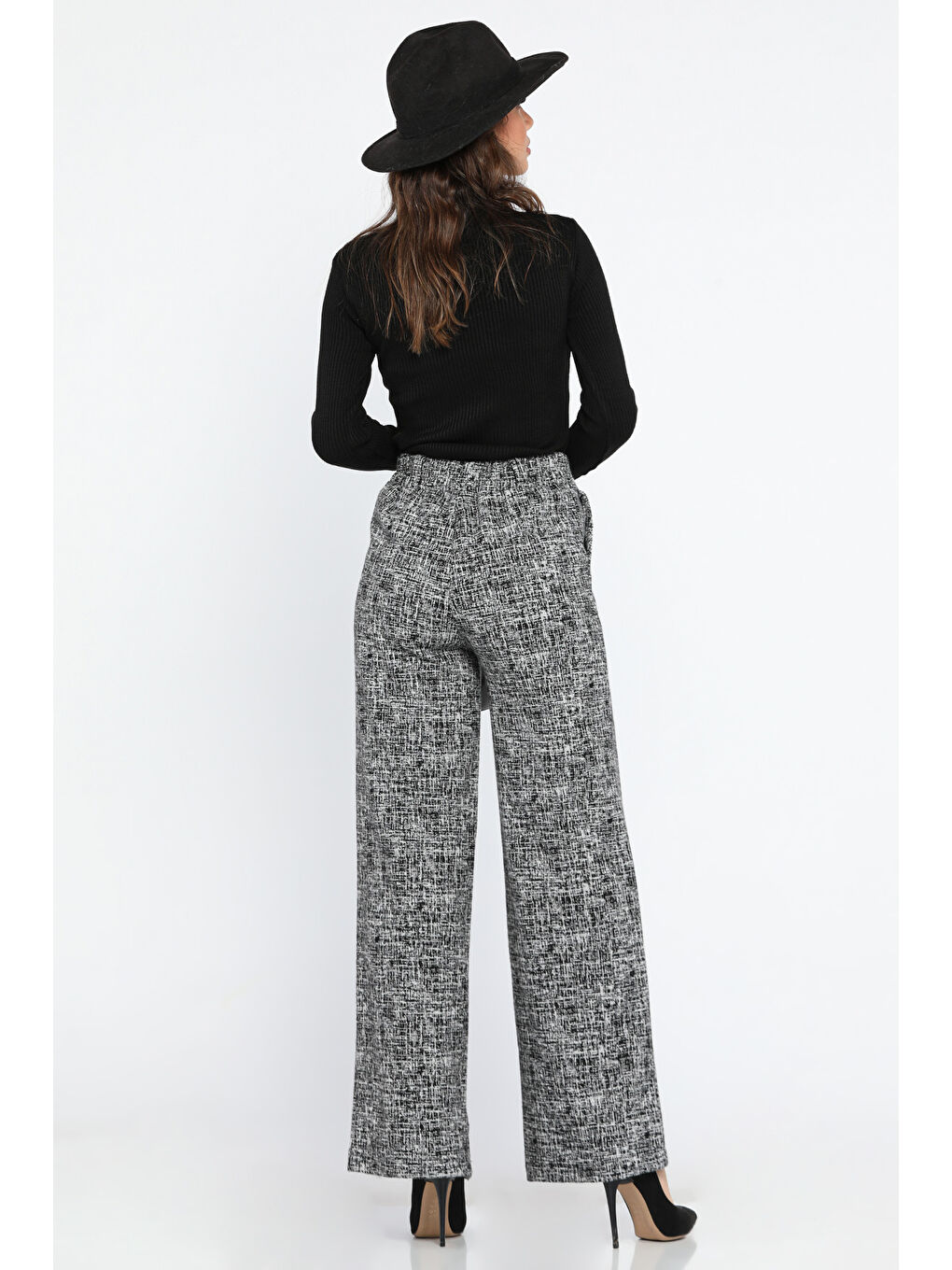 Siyah Kadın Yüksek Bel Kendinden Desenli Bel Lastikli Kışlık Bol Paça Palazzo Pantolon-2