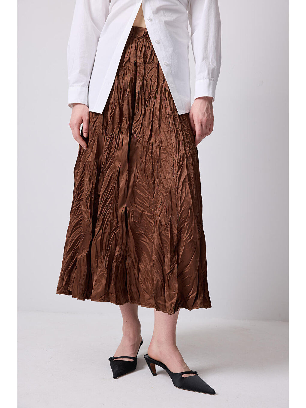 Kahverengi Crushlı Saten Etek-1