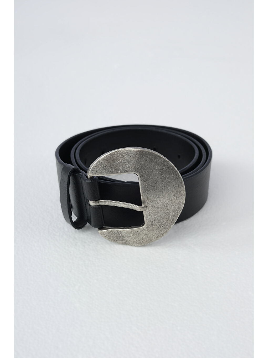 Oval Metal Tokalı Kemer Siyah