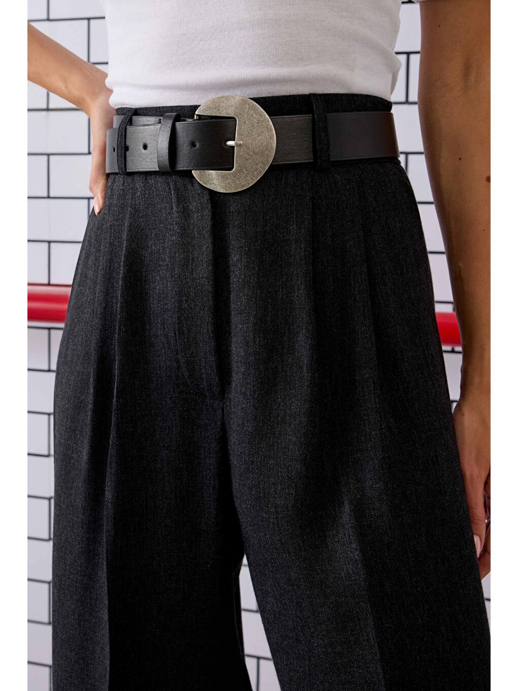 Oval Metal Tokalı Kemer Siyah-1