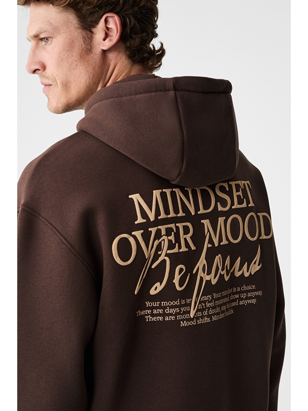 Blaıse Erkek Önü Ve Sırtı Baskılı Kapüşonlu Kordonlu Kanguru Cepli Regular Fit Kahverengi Sweatshirt-5