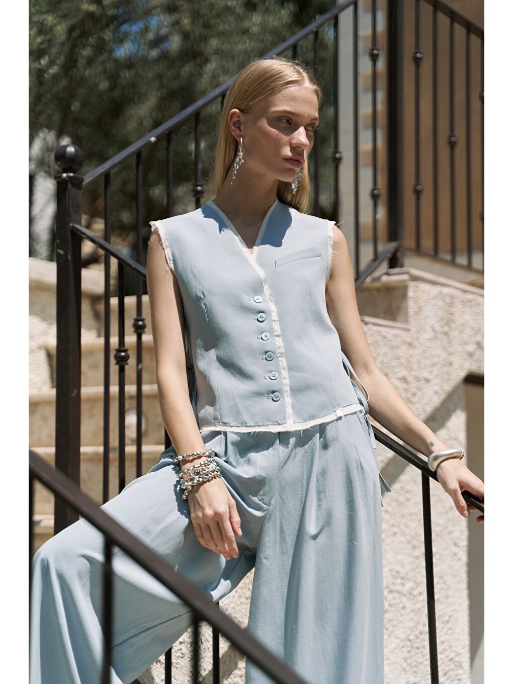 Shonas Bağcık Detay Mavi Yelek Pantolon Takım