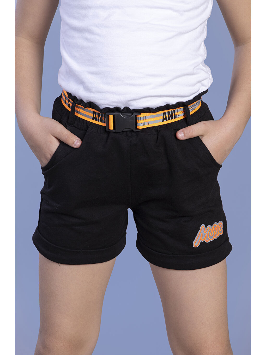 Siyah Kız Çocuk Beli Lastikli Kemer Detaylı İki Yanı Cepli Şort-1
