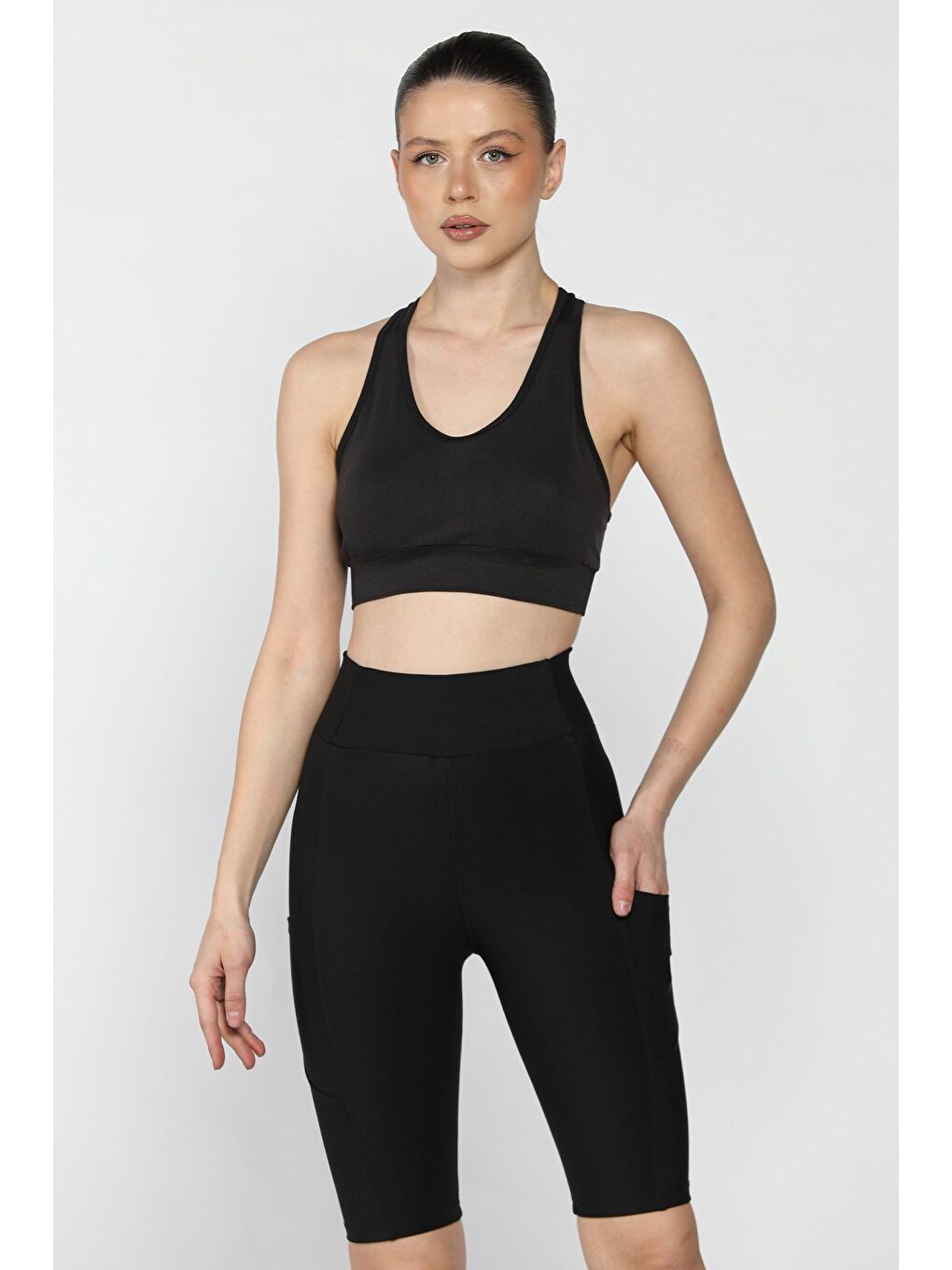 Siyah Kadın Yüksek Bel Cepli Dikiş Detaylı Kısa Tayt-1