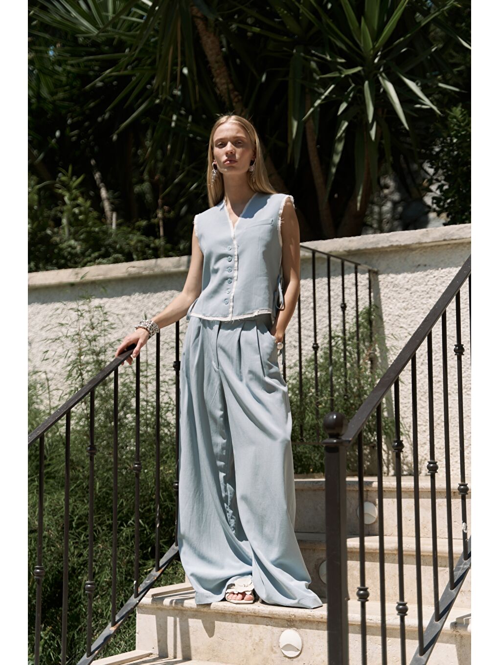 Shonas Bağcık Detay Mavi Yelek Pantolon Takım-1