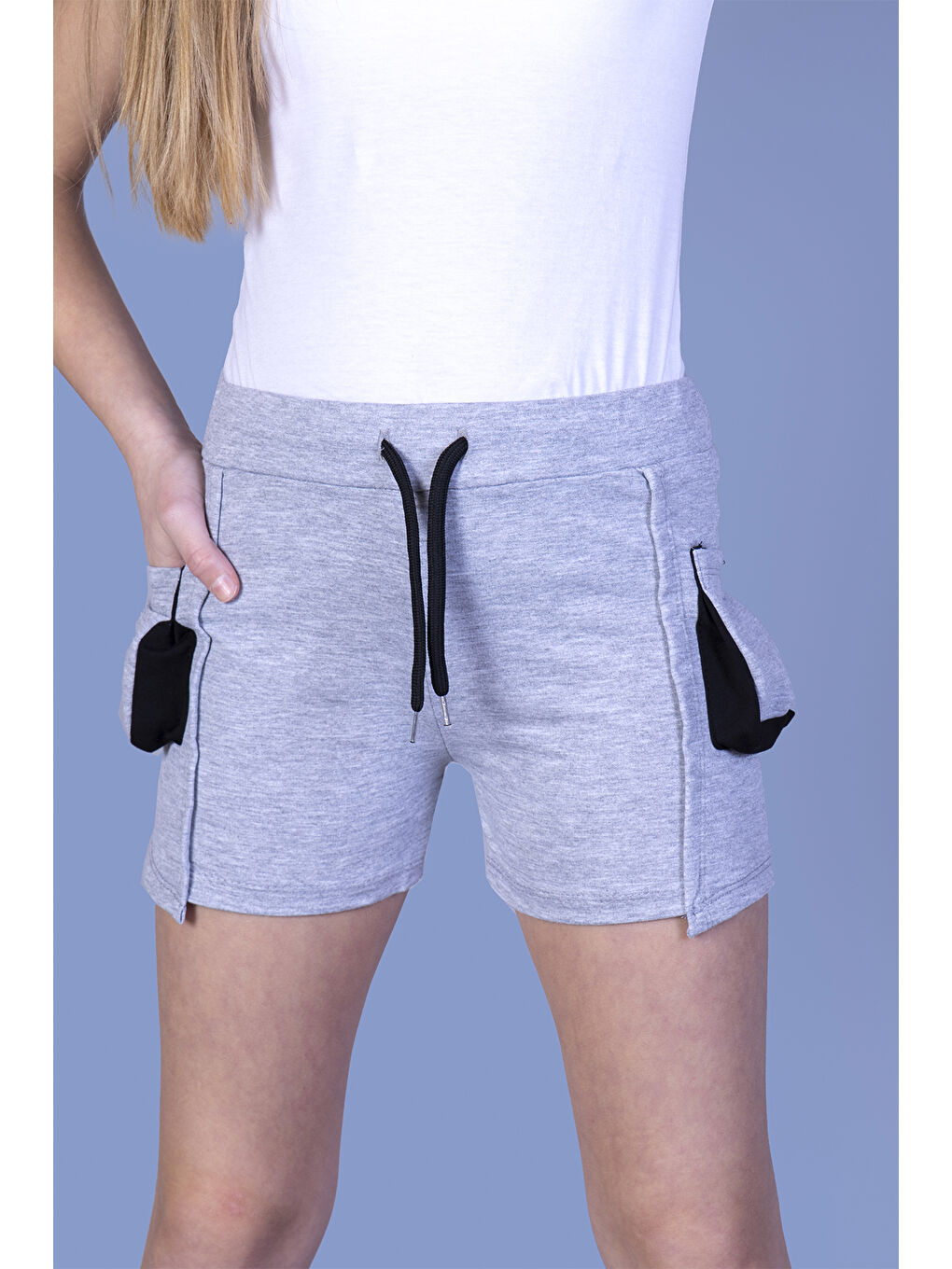 Gri Kız Çocuk İki Yanı Cep Detaylı Şort-1