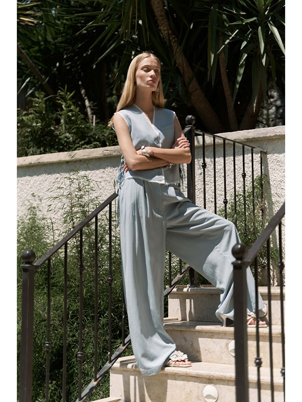 Shonas Bağcık Detay Mavi Yelek Pantolon Takım-4