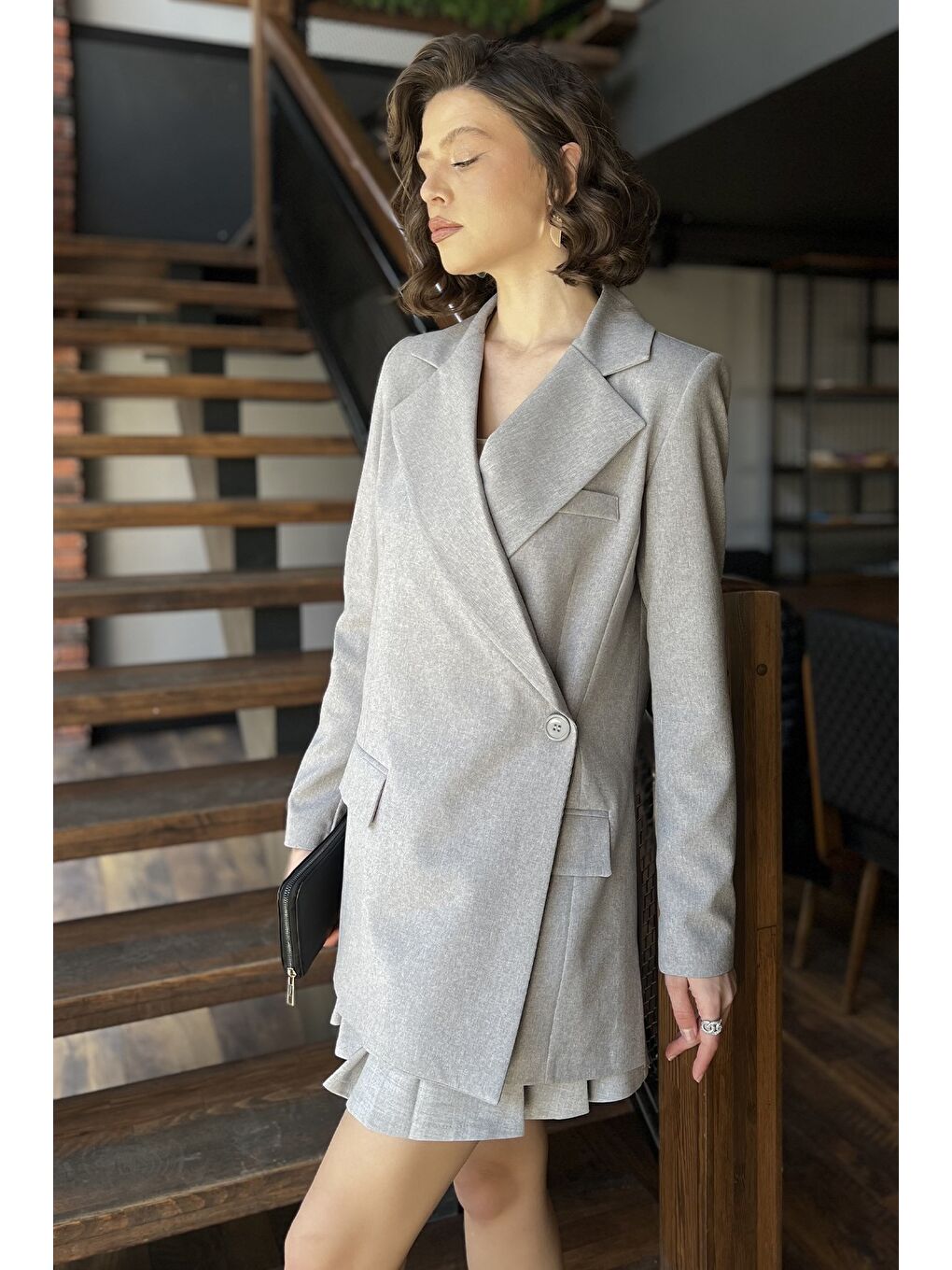 Gri Yan Yırtmaçlı Astarlı Kadın Blazer Ceket-2