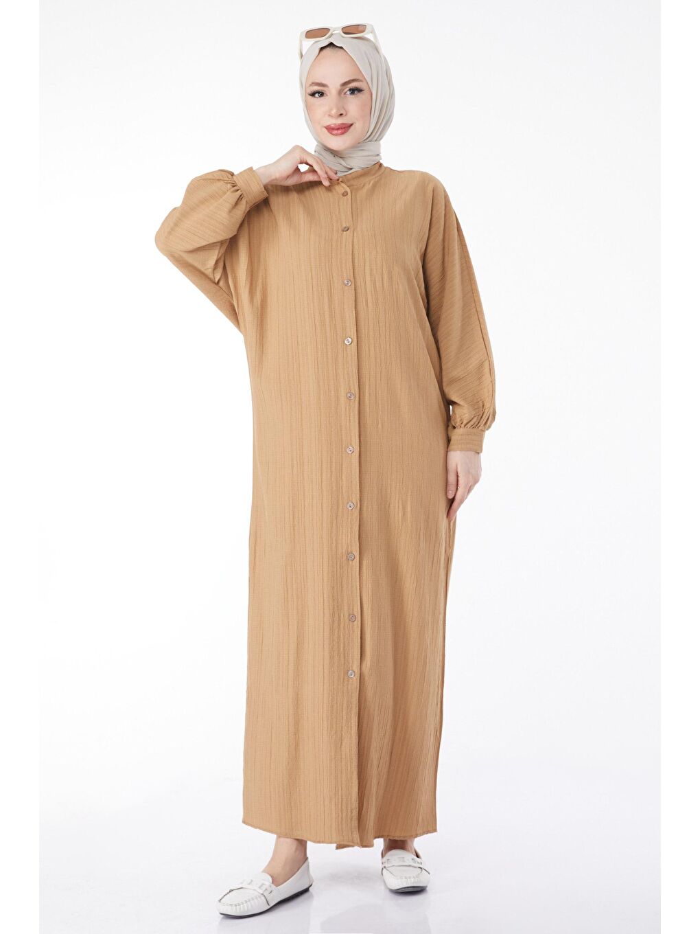 Bej Hakim Yaka Kadın Vizon Düğmeli Yarsa Kol Kap - 24745-1