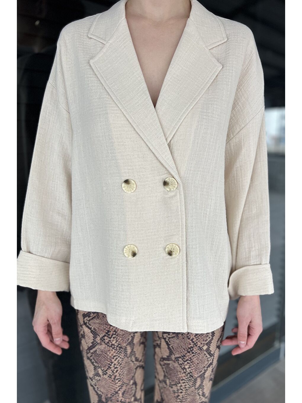 Bej Kadın Duble Kol Keten Ceket-3