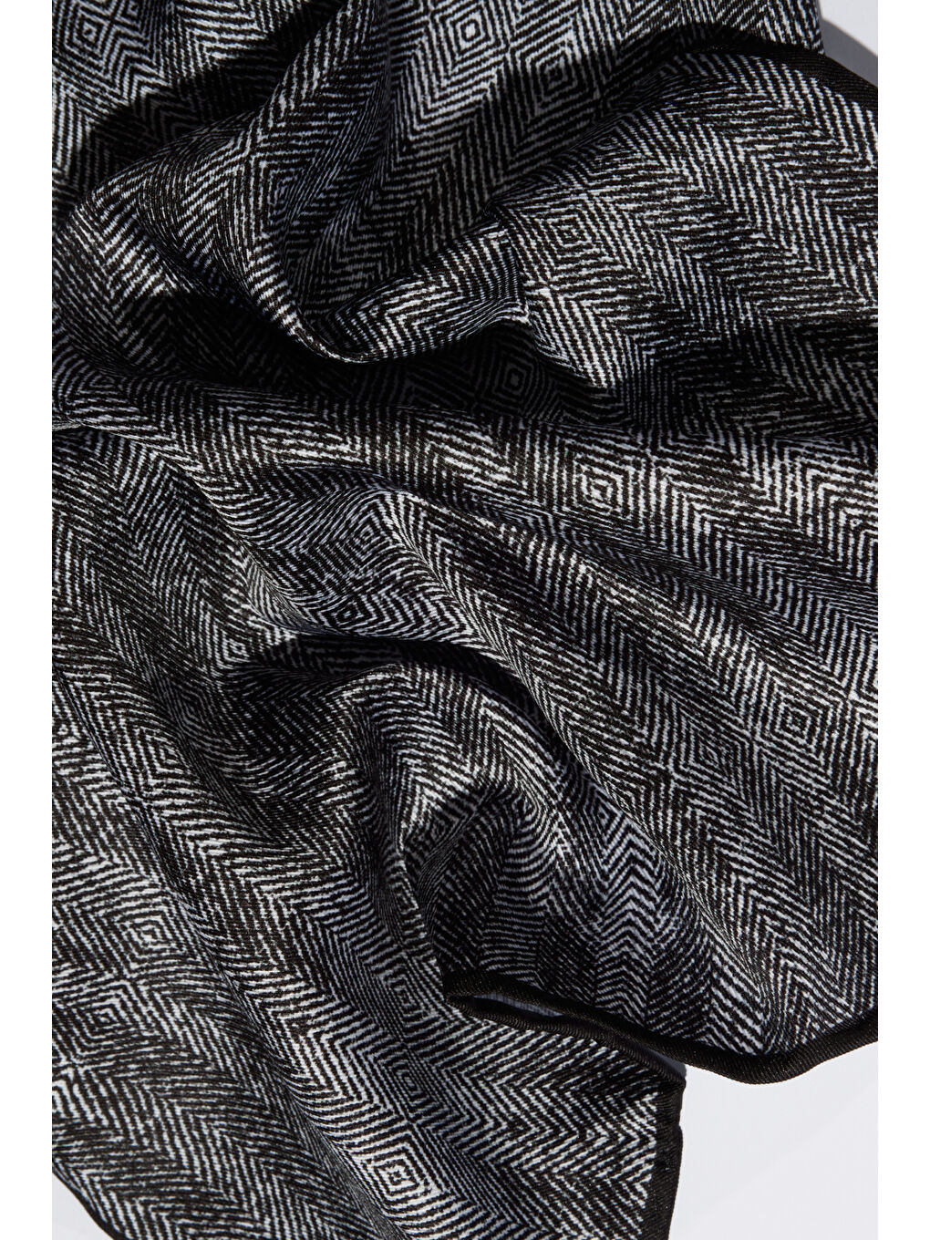 Erkek Siyah-Gri Desenli Mendil-2