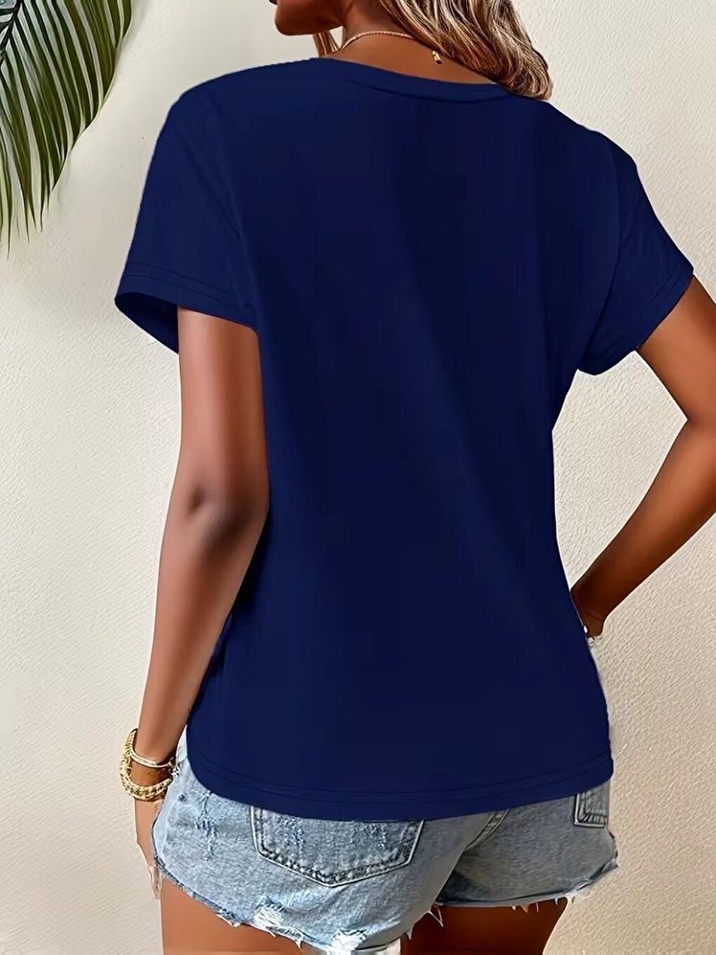 Lacivert Kadın Kısa Kollu Bisiklet Yaka Asimetrik Kesim Detaylı Viskon Bluz-3