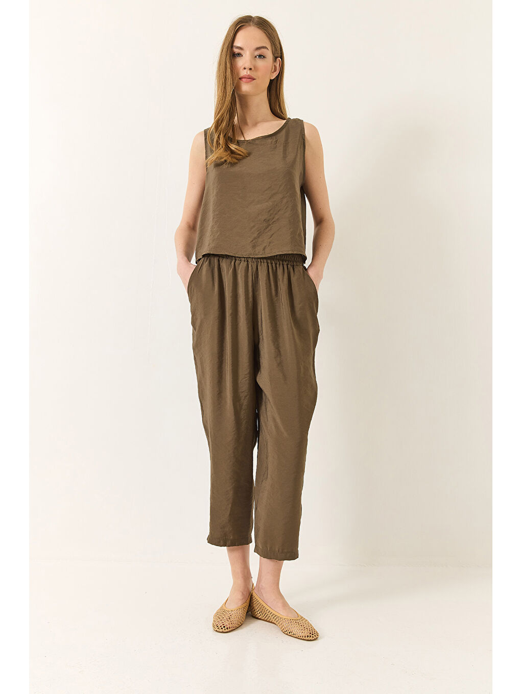 Bej Kadın Kalın Askılı Bluz Beli Lastikli Pantolon Modal Takım-1