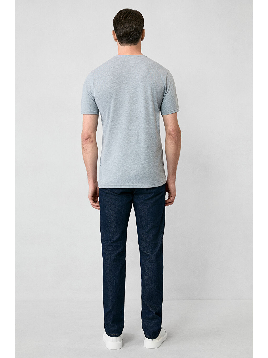 Gri Bisiklet Yaka Slim Fit Dar Kesim Süprem Pamuklu Basic Tişört-6