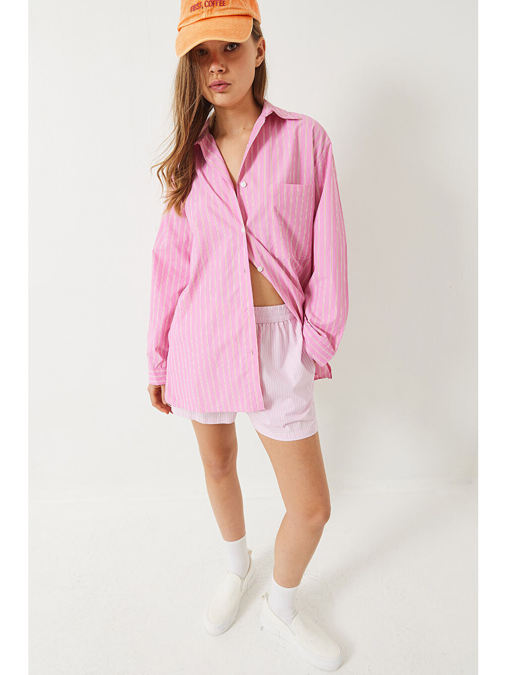 Pembe Kadın Tek Cep Detaylı Çizgili Poplin Gömlek-2