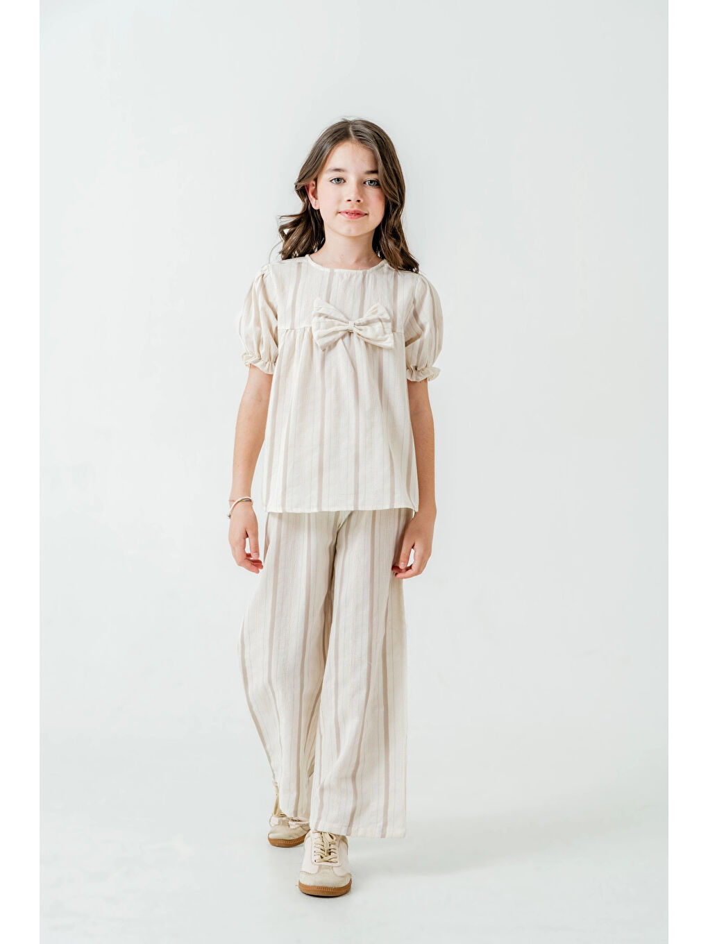 Bej Kurdelalı Çizgili Kız Çocuk Takım 3837-3