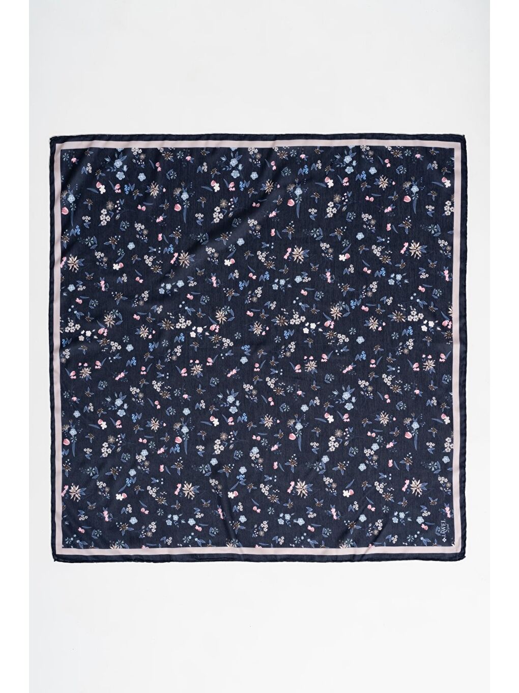 Lacivert Kadın Digital Baskılı Çiçek Desen Soft Eşarp-4