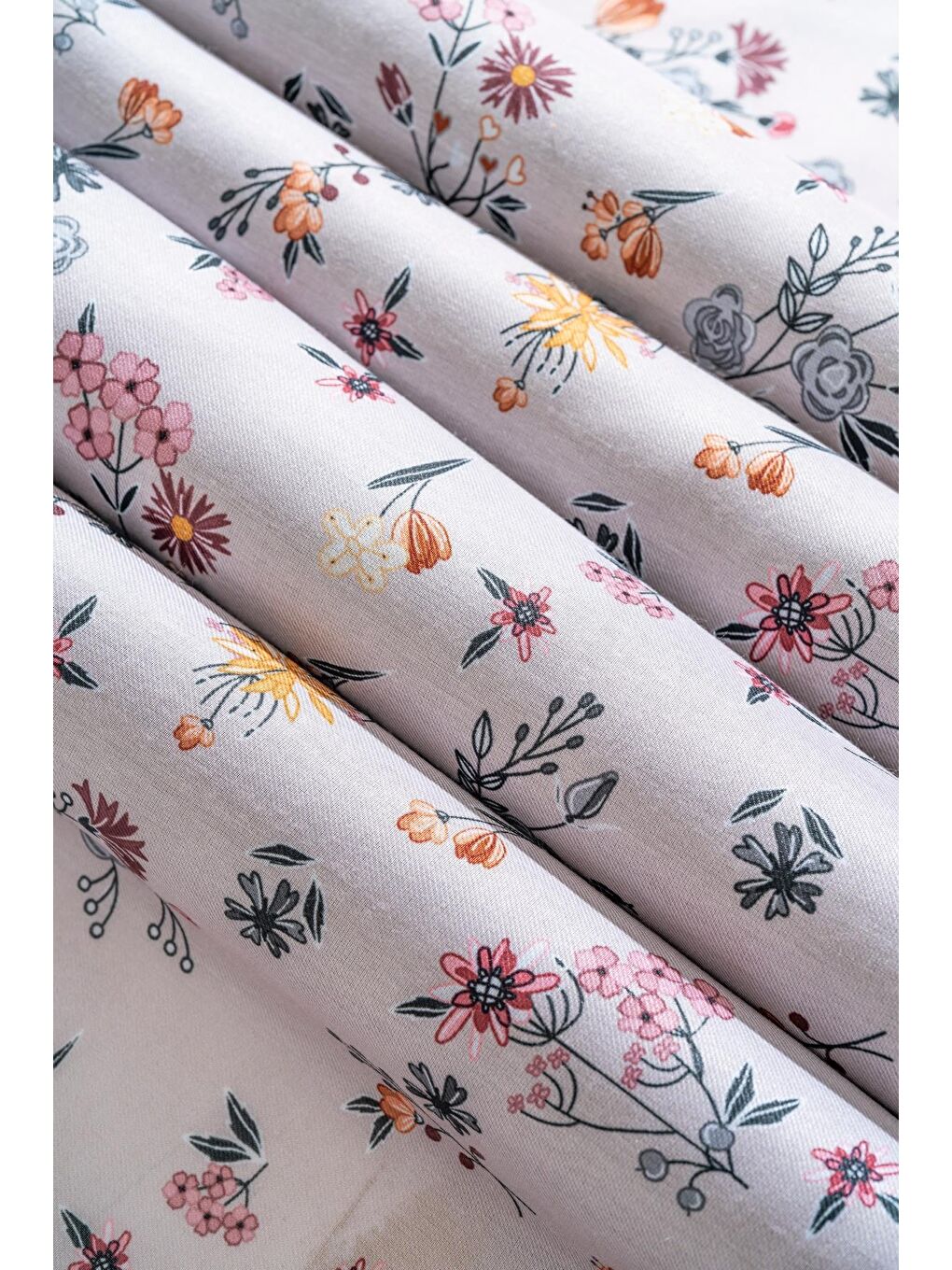 Gri Kadın Digital Baskılı Çiçek Desen Soft Eşarp-3