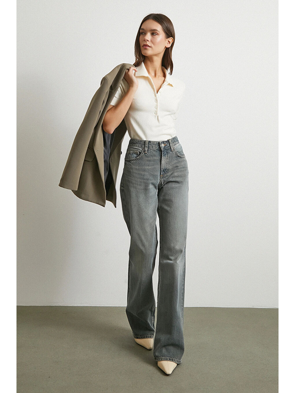 Gri Beş Cepli Yüksek Bel Jean Füme-1