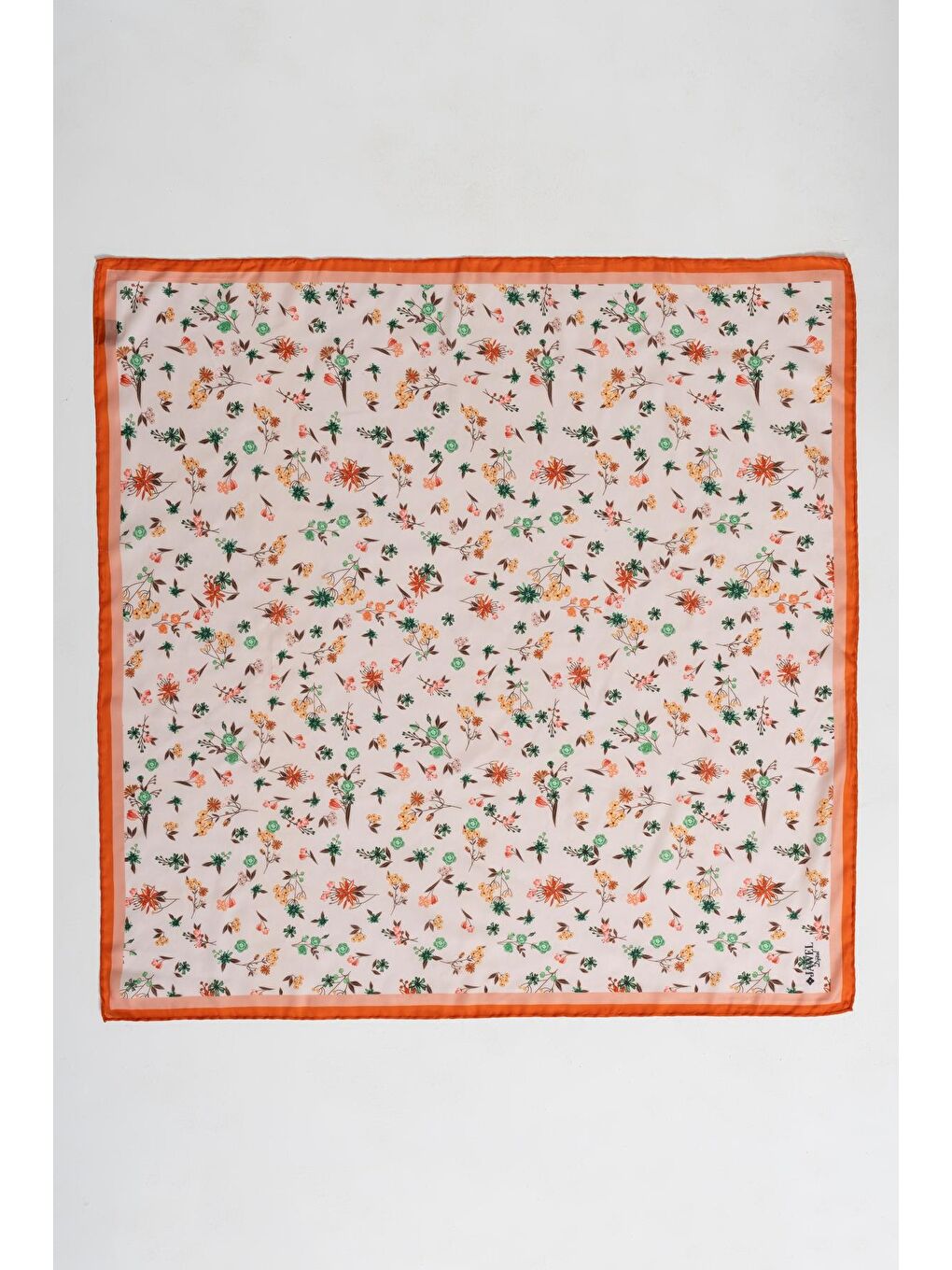 Turuncu Kadın Digital Baskılı Çiçek Desen Soft Eşarp-1