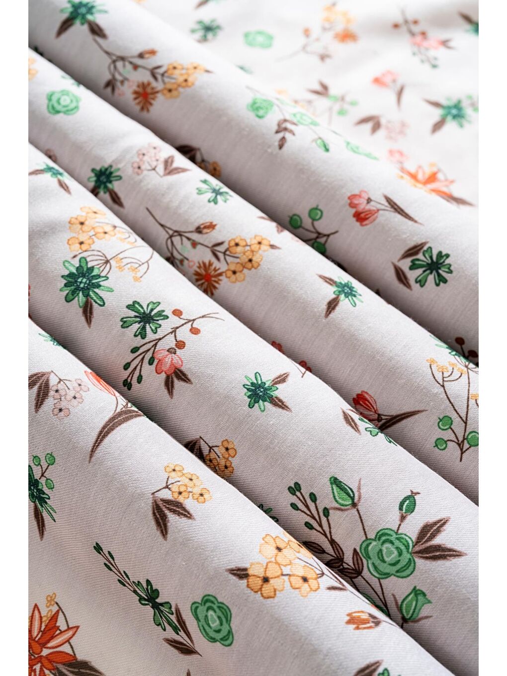 Turuncu Kadın Digital Baskılı Çiçek Desen Soft Eşarp-2