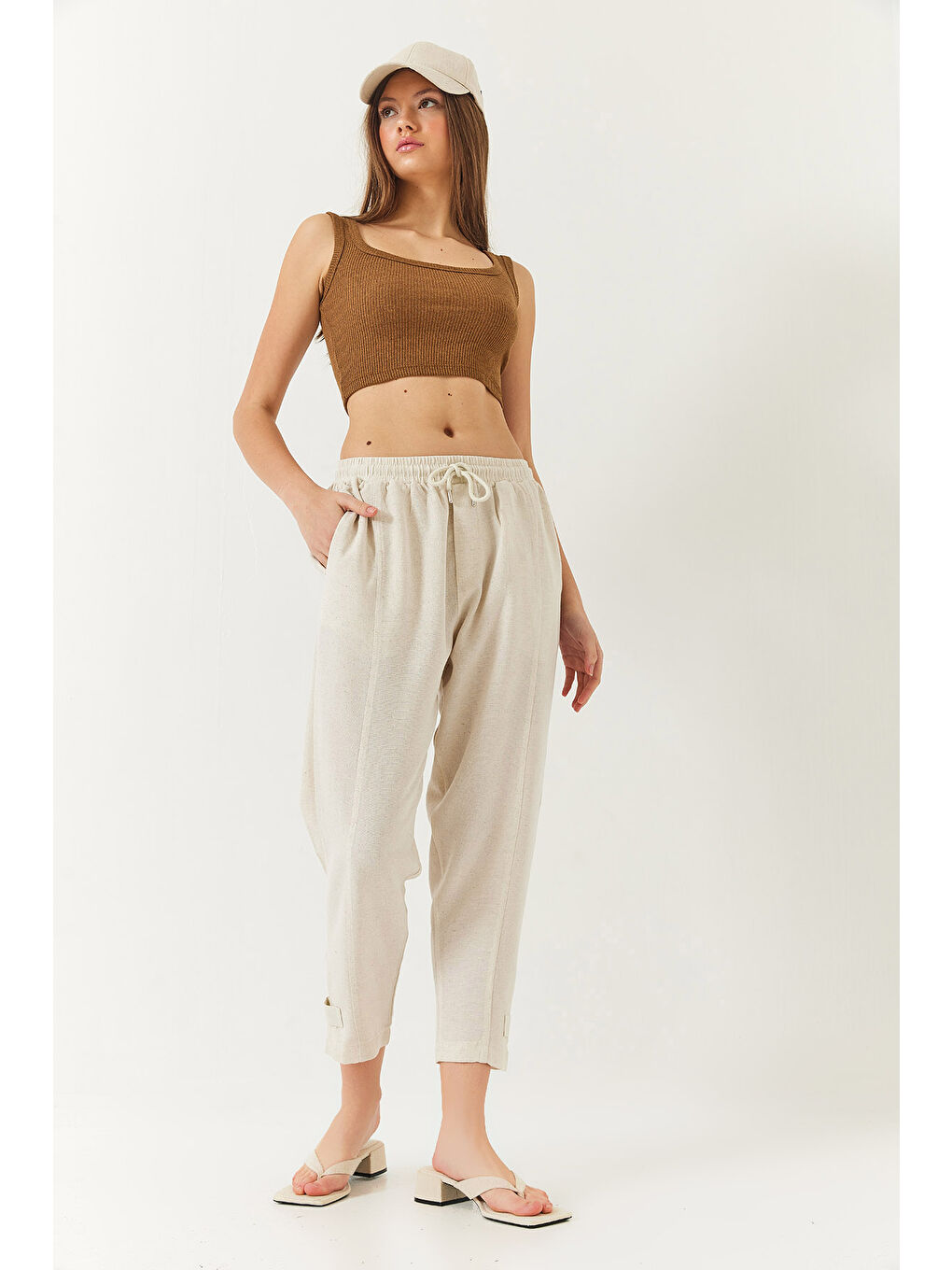 Ekru Kadın Keten Beli Lastikli Bağlamalı Paça Detaylı Cepli Havuç Kesim Pantolon-2