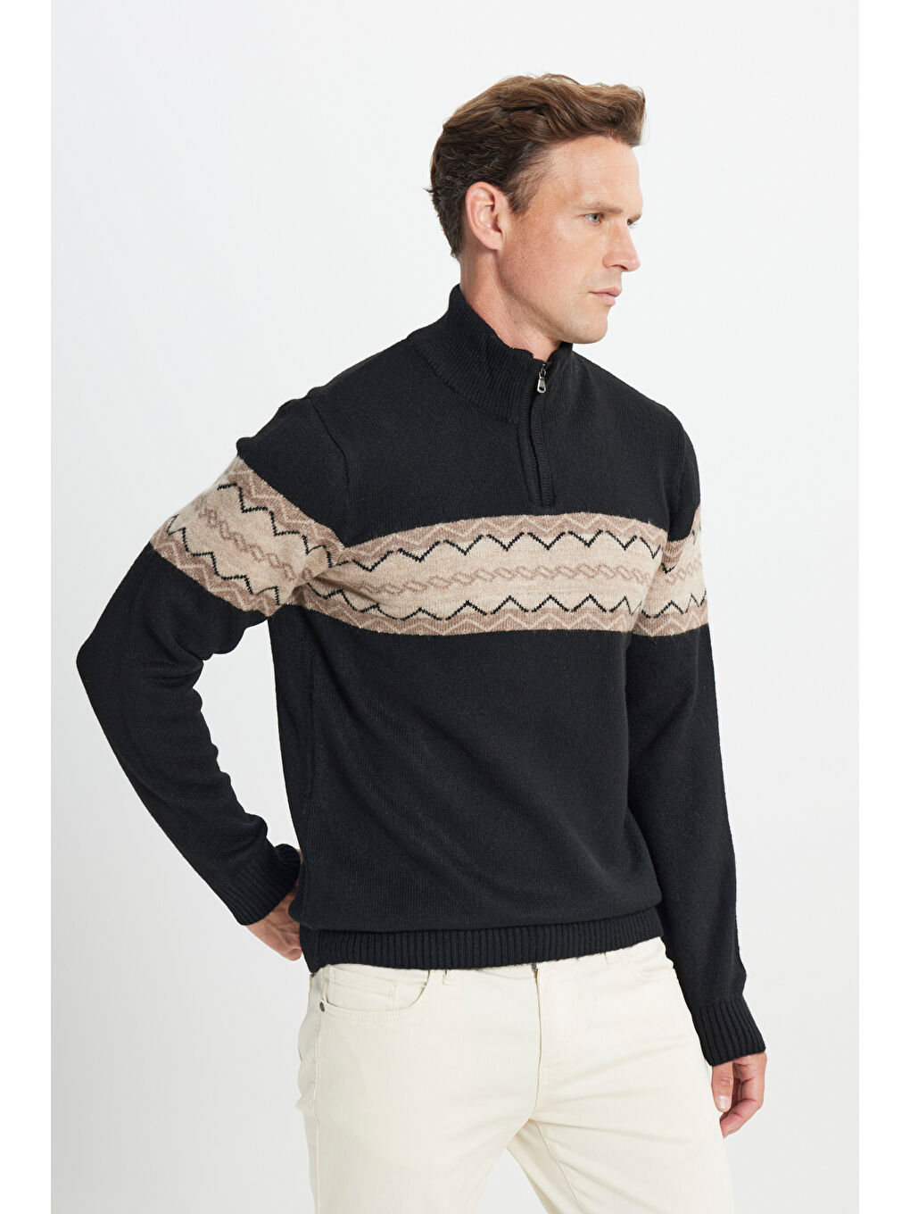 Erkek Siyah-Bej Standart Fit Bato Yaka Fermuarlı Etnik Desenli Triko Kazak-2