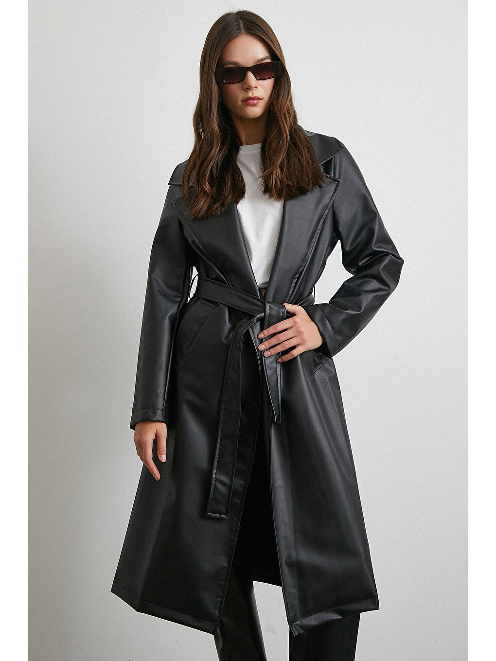 Kuşaklı Deri Pardesü Siyah-4