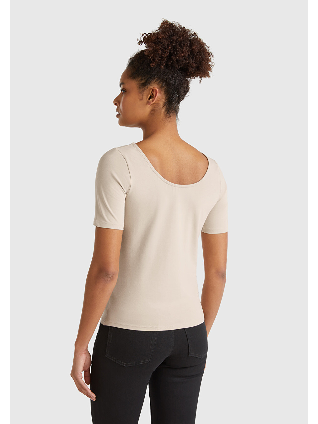 Ekru Kadın Krem Pamuk Karışımlı Örme Slim Fit Geniş Yaka T-shirt-2