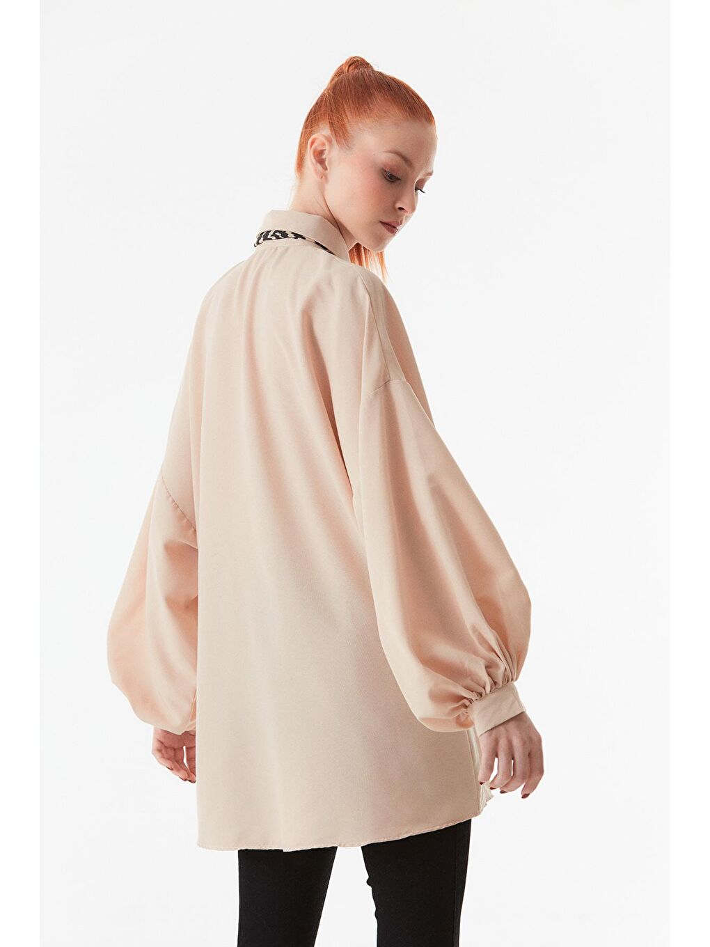 Bej Arkası Uzun Çift Cepli Salaş Gömlek-2