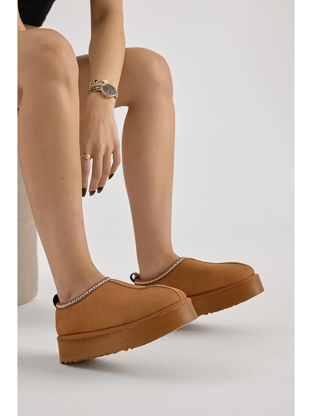 Kahverengi Kadın Taba Kalın Poli Taban Bileği Dikiş Detaylı Süet Görünümlü Yarım Bot-1