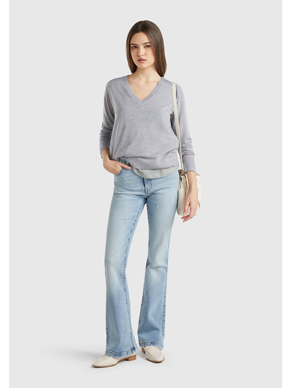 Mavi Kadın Açık Denim Streç Pamuklu Cepli Normal Bel İspanyol Paça Denim Pantolon-4
