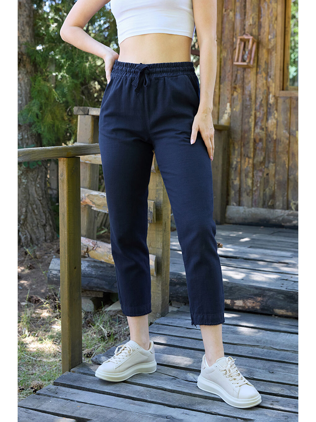 Lacivert Paçası Püsküllü Beli Lastikli Keten Pantolon-3
