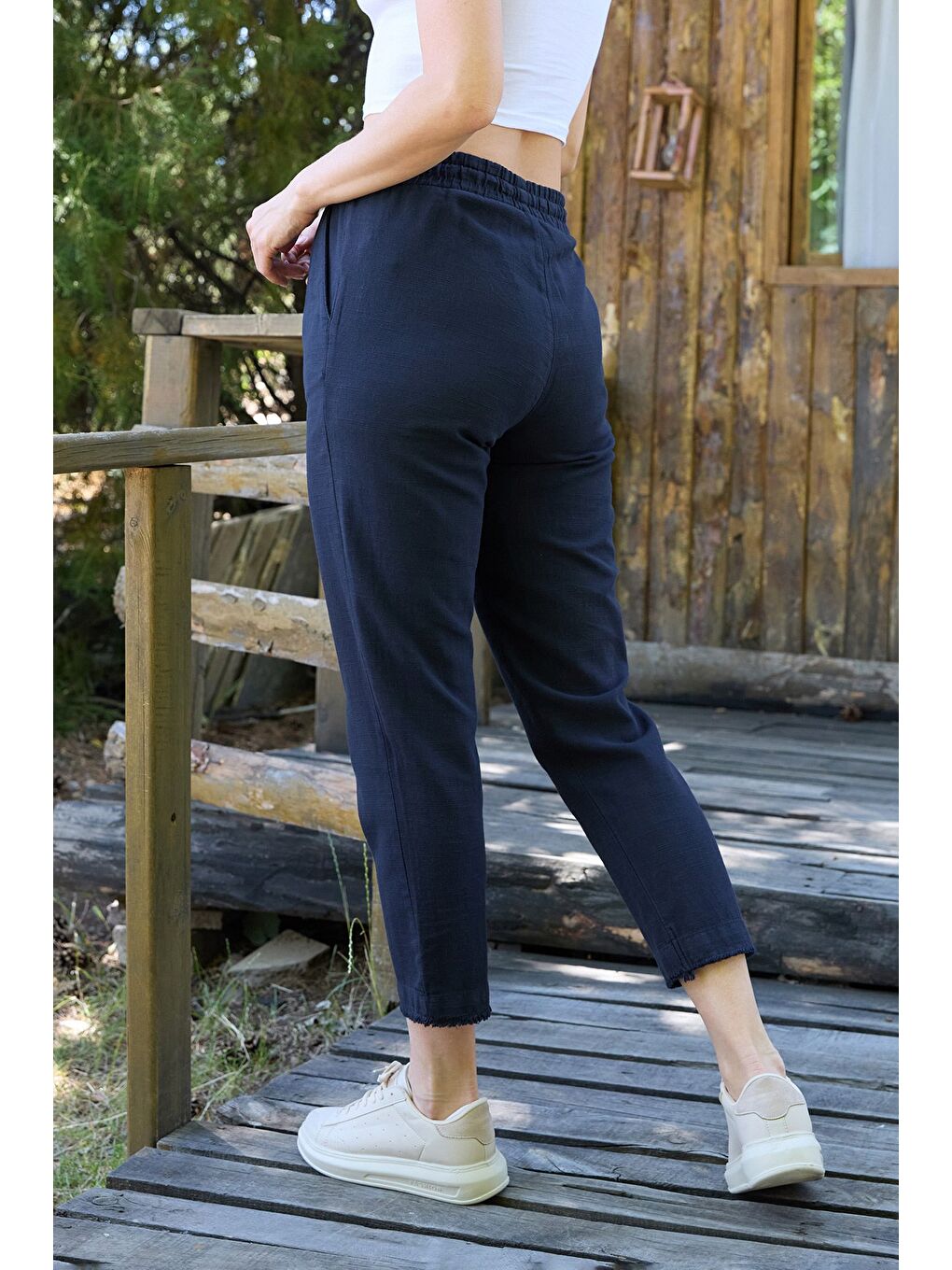 Lacivert Paçası Püsküllü Beli Lastikli Keten Pantolon-4