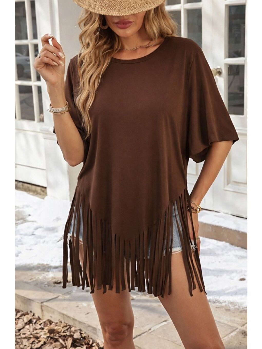 Kahverengi Kadın Kısa Kollu Bisiklet Yaka Püsküllü Viskon Bluz